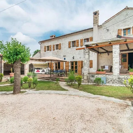 Villa Damiana In Pula